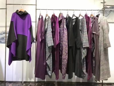 服裝行業(yè)水深,批發(fā)市場(chǎng),你知道服裝行業(yè)的秘密有多少?